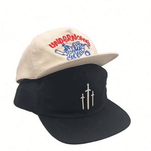 Gorras Planas de Algodón al por Mayor con Bordado Personalizado y Cierre a Presión - Product Image 3