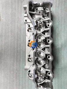 Cabeza de Cilindro para Excavadora con Motor 4M40-T 4M40 4M40T - Product Image 3