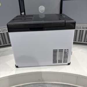 Réfrigérateur de voiture OEM, prix d'usine en gros, mini-réfrigérateur-congélateur portable thermoélectrique à refroidissement direct 12V-24V, réfrigérateur électrique - Product Image 6