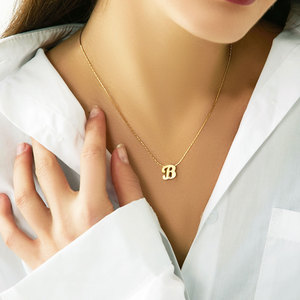 Collier avec pendentif lettre B en acier inoxydable 316L plaqué or 18 carats, résistant à l'eau et au ternissement, avec logo personnalisé, pour femmes - Product Image 3
