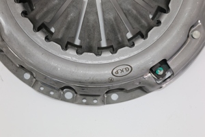 Couvercle d'embrayage FAW pour TOYOTA Hilux et Hiace 31210-36100 modèle en acier pour 13B/3B Auto état neuf et utilisé - Product Image 3