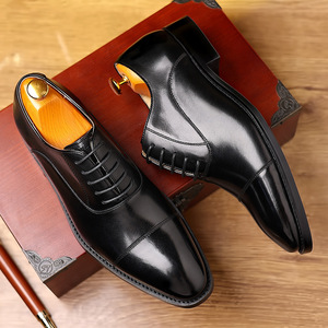 Chaussures en cuir pour hommes - Chaussures de ville formelles en cuir véritable pour hommes - Chaussures Oxford anglaises en cuir de vachette de qualité supérieure - Chaussures de mariage - Product Image 2