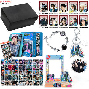 KPOP Stray Kids TWICE (G)I-DLE Coffret cadeau exquis Photocard Autocollant Porte-cartes Porte-clés Bracelet Ensemble de collection Promotion de fans Cadeau - Product Image 2