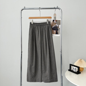 <span class=keywords><strong>กางเกง</strong></span>ขายาวทรงหลวมสไตล์ญี่ปุ่น<span class=keywords><strong>ลาย</strong></span>ตาราง  ผ้าฝ้าย 100% ระบายอากาศได้ดี  จับจีบด้านหน้า  เอวยางยืด  สำหรับผู้หญิง - Product Image 4