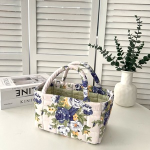 Borse Portaoggetti Boho in Tessuto con Grandi Motivi Floreali, Pieghevoli e Trapuntate, Vendita all'Ingrosso - Product Image 2