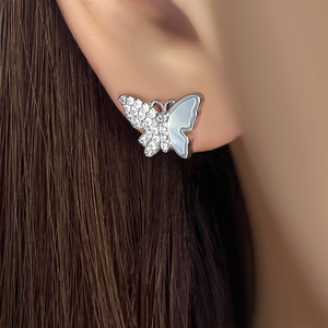 Boucles d'oreilles papillon dorées tendance pour femmes, plaquées or 18 carats, micro-pavé CZ Zircon, bijoux hypoallergéniques - Product Image 4