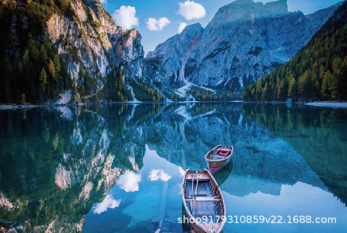 Barco en lago, 1000 unidades.