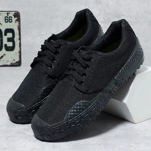 Chaussures de travail respirantes et antidérapantes à talon bas pour hommes, chaussures d'entraînement en plein air avec semelle en caoutchouc, chaussures de sécurité durables et résistantes à l'usure - Product Image 3