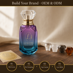 Flacon <span class=keywords><strong>de</strong></span> <span class=keywords><strong>parfum</strong></span> facetté 50 ml vide en verre dégradé rouge rubis avec bouchon en cristal taillé et collier doré, logo personnalisé - Product Image 3