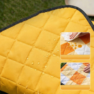 Manta de <span class=keywords><strong>Picnic</strong></span> 2 en 1 con Bolsa de Transporte, Impermeable, Plegable, para Playa, Compacta y Portátil para Viajes - Product Image 6