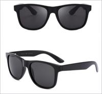 Vente en gros de lunettes de soleil néon en vrac pour adultes Party Favors Lunettes de soleil rétro classiques Lunettes de soleil polarisées Lentes De Sol Hombre