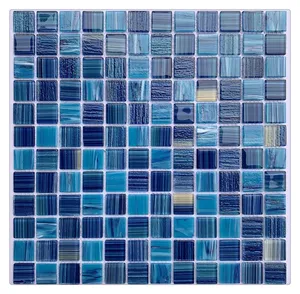 Ubin mosaik kaca warna biru kolam renang mosaik kaca kristal