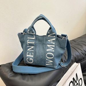 Bolsa de Lona de Lujo con Impresión de Letras Pequeñas y Cierre Magnético, Ecológica, Sublimable, para Logotipos de Mujer - Product Image 1