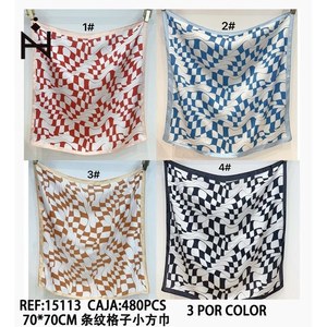 Foulard a Quadretti e Righe 70x70cm, Accessorio di Moda per Donne - Product Image 1