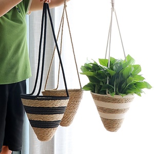 Panier suspendu en paille tissée en rotin vert fait à la main ustensile décoratif <span class=keywords><strong>de</strong></span> jardin pour <span class=keywords><strong>Pot</strong></span> <span class=keywords><strong>de</strong></span> <span class=keywords><strong>fleur</strong></span> pour Pothos <span class=keywords><strong>Pot</strong></span> <span class=keywords><strong>de</strong></span> <span class=keywords><strong>fleur</strong></span> suspendu - Product Image 1