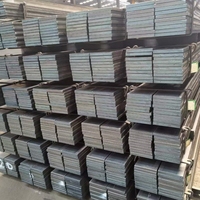 Barre plate en acier au carbone laminé à chaud 75mm 300mm S275 Dc53 St52 Barre plate en acier doux 1045 1075 1095 Barre plate en acier laminé à chaud