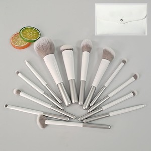ชุดแปรงแต่งหน้ามืออาชีพ 13 ชิ้น ขนแปรงสังเคราะห์ ด้ามไม้สีเงินขาว ปรับแต่งได้ ชุดแปรงคอนซีลเลอร์และแปรงพัด - Product Image 5