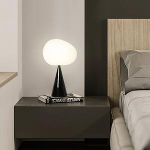 Modern Minimalist LED Nordic Style Table Lamp Vintage Iron Body Floor Lamp for Living Room Sofa Bedroom Bedside with E27 Base - Product Image 4