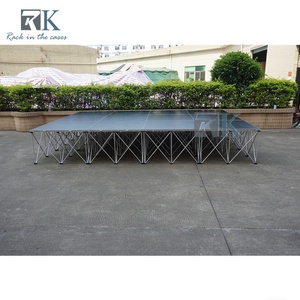 Scène pliante avec jupes de scène, plateforme portable, installation rapide - Product Image 5