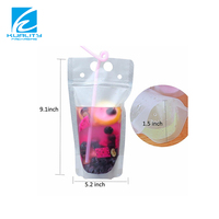 Pochette à boisson transparente en PE de 500 ml avec logo personnalisé, pochette souple verticale avec paille de 8 oz, emballage jetable pour boissons