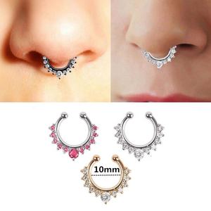 Venta caliente al por mayor Color cristal ninguno Piercing joyería del cuerpo para las mujeres estilo indio mujeres Rhinestone falso nariz anillo - Product Image 2