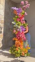 Boule de fleurs artificielle en soie, haute simulation, couleurs vives fuchsia et orange, pour centre de table et chemin de table de mariage, en vente