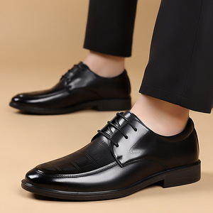Chaussures Oxford en cuir pour hommes, bout rond, à lacets, semelle souple, chaussures de mariage, chaussures habillées formelles et décontractées pour l'automne - Product Image 3