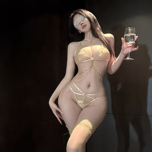 Conjunto de Lencería Sexy Golden Night, Estilo Exótico, con Cuentas Huecas, Cuello Halter de Tres Puntos, Transparente, de Poliéster, Uniforme ODM Qqny - Product Image 2