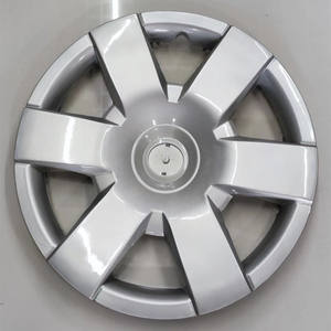 Enjoliveur <span class=keywords><strong>de</strong></span> <span class=keywords><strong>roue</strong></span> universel <span class=keywords><strong>de</strong></span> <span class=keywords><strong>15</strong></span> <span class=keywords><strong>pouces</strong></span> Enjoliveur <span class=keywords><strong>de</strong></span> jante Auto ABS PP Plastique Enjoliveurs <span class=keywords><strong>de</strong></span> moyeu personnalisés pour <span class=keywords><strong>Toyota</strong></span> Nissan Honda - Product Image 5