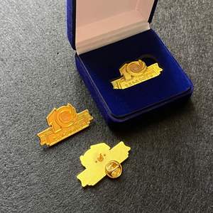 Épinglette en émail AI-MICH, style traditionnel, personnalisée, avec motifs de livres d'anime et de chiens, thé pour plantes et fleurs, et finition plaquée antique - Product Image 3