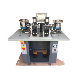 Clip d'angle en métal pour ordinateur portable JZ-936CQ <span class=keywords><strong>Fixation</strong></span>/Rivetage/<span class=keywords><strong>Fixation</strong></span> Machine Alimentation automatique Source d'alimentation pneumatique - Product Image 2