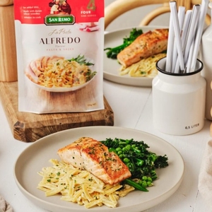 อัลเฟรโด้พาสต้าซอสสีขาวปรุงอาหารได้ง่ายซอสครีมผสมพาสต้าแบบตะวันตกแห้งเร็วจานอิตาเลี่ยนเซโมลินาแพ็คพร้อม - Product Image 5