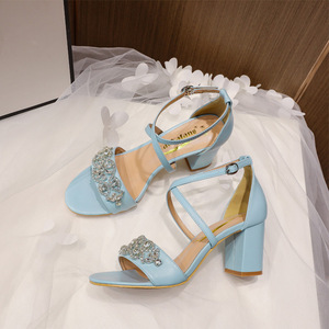 Taglie 35-43 scarpe da sposa per <span class=keywords><strong>donna</strong></span> bianco tacchi alti per <span class=keywords><strong>donna</strong></span> <span class=keywords><strong>donna</strong></span> <span class=keywords><strong>sandali</strong></span> estivi con <span class=keywords><strong>tacco</strong></span> da sposa abito da sposa spesso - Product Image 5