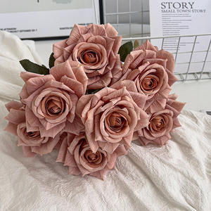 Bouquet di Rose Cappuccino Artificiali a 7 Teste, Fiori Secchi per Decorazioni Matrimoniali e All'Aperto - Product Image 4