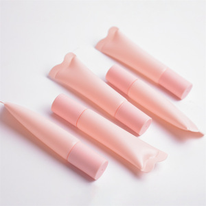 Tubos de bálsamo labial de silicona, envases de plástico blando vacíos, logotipo personalizado, tubo de brillo labial, aplicador de plástico - Product Image 2
