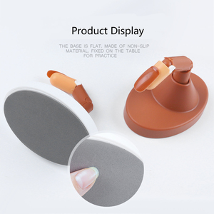 Ensemble de main d'entraînement pour la pose d'ongles pour débutants, doigt articulé mécanique prothétique avec base en plastique pour la formation - Product Image 3