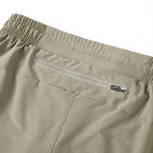 กางเกงวิ่งมาราธอนแห้งเร็วสำหรับผู้ชายพร้อมซิปและกระเป๋าหลังเอว - ดีไซน์สำหรับกีฬาแบบมืออาชีพสำหรับการฝึกซ้อม - Product Image 4