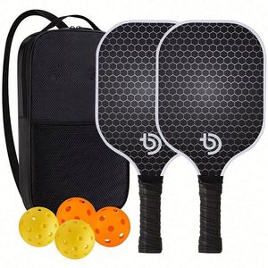 Pala de Pickleball de Fibra de Carbono Personalizada de Alto Rendimiento - Diseño de Panal con Impresión UV, Ligera y Duradera para Uso en Todas las Estaciones - Product Image 4