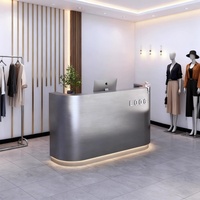 Comptoirs de réception de haute qualité en acier inoxydable durable combiné à du MDF pour les magasins