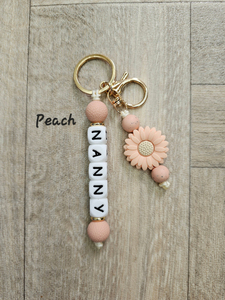 Llavero Personalizado con Flores, Regalo para Mamá, Tía, Hermana, Amiga, Dama de Honor, Abuela, Niñera, Novia - Product Image 4