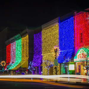 Guirnalda de Luces LED Tipo Cortina Personalizada IP44/IP65 Impermeable para Exteriores, Decoración de Hadas para Fiestas, Festivales y Navidad - Product Image 1