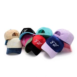 Casquette de baseball en velours personnalisée avec logo brodé bicolore vintage - Product Image 4