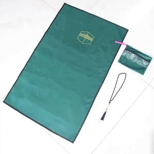 Ensemble de tapis imprimés Kaaba en velours hollandais épaissi antidérapant YASEEN, avec sac de rangement portable et chiffon de polissage - Product Image 1