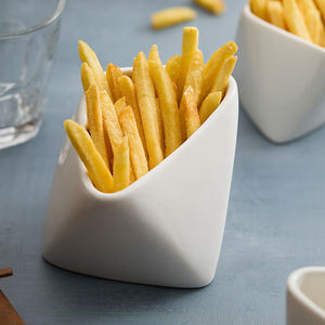 Bol créatif triangulaire en céramique pour frites, snacks et sauces – Accessoire de table pour la maison et les restaurants, idéal pour les fêtes - Product Image 5