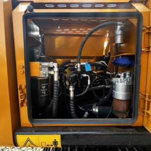 Excavatrice SANY SY135 d'occasion de haute qualité, 13,5 tonnes, avec certification EPA et CE, dispositif hydraulique, modèle 2018, godet de 0,35 m, à vendre - Product Image 5