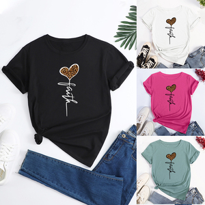Camiseta Holgada de Algodón Orgánico para Mujer al por Mayor, Linda Camiseta con Estampado Gráfico de Corazón de Leopardo y Letras, Ecológica, de Secado Rápido, Informal - Product Image 5