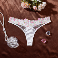 Ensemble de lingerie sexy pour femme, style frais, en maille brodée florale, soutien-gorge push-up à armatures et string, blanc, vente en gros, personnalisable OEM