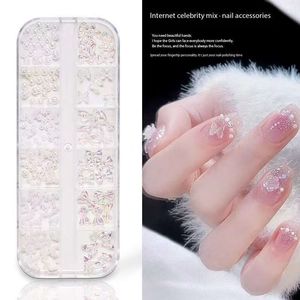 Boîte de 12 compartiments pour décorations d'ongles : Perles, rivets métalliques, breloques en forme de pétales, accessoires de manucure variés - Product Image 2