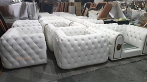 Ensemble de canapés italiens classiques de luxe de haute qualité, design contemporain capitonné pour appartement ou salon de centre commercial - Product Image 6