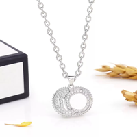 Collier de créateur de marque célèbre, collier en acier inoxydable pour femmes, bijoux, collier avec pendentif carré